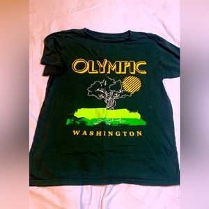 over sized tee, dark green, and neon green, really soft nice fabric!